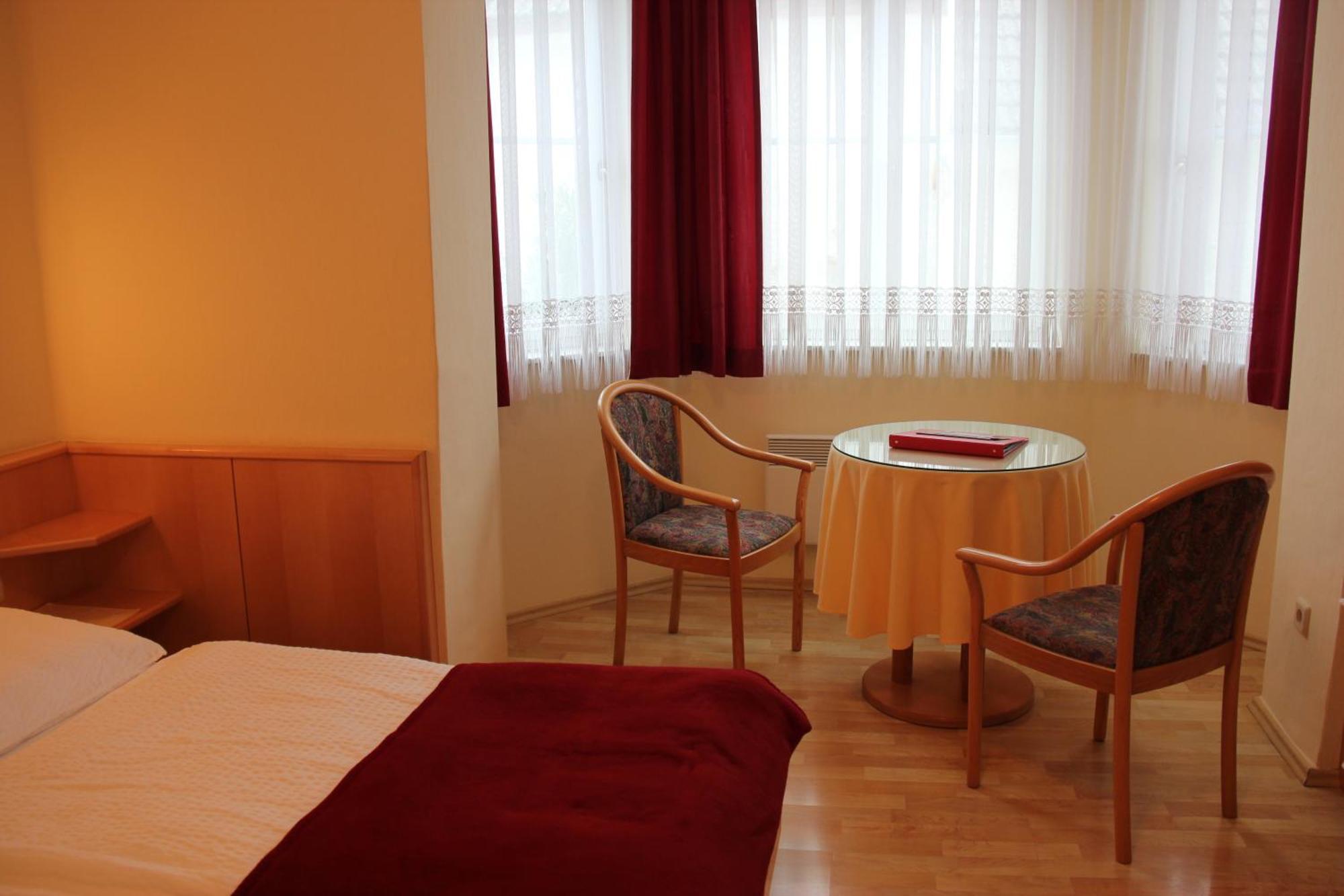 Bed and Breakfast Haus Renee Podersdorf am See Pokój zdjęcie