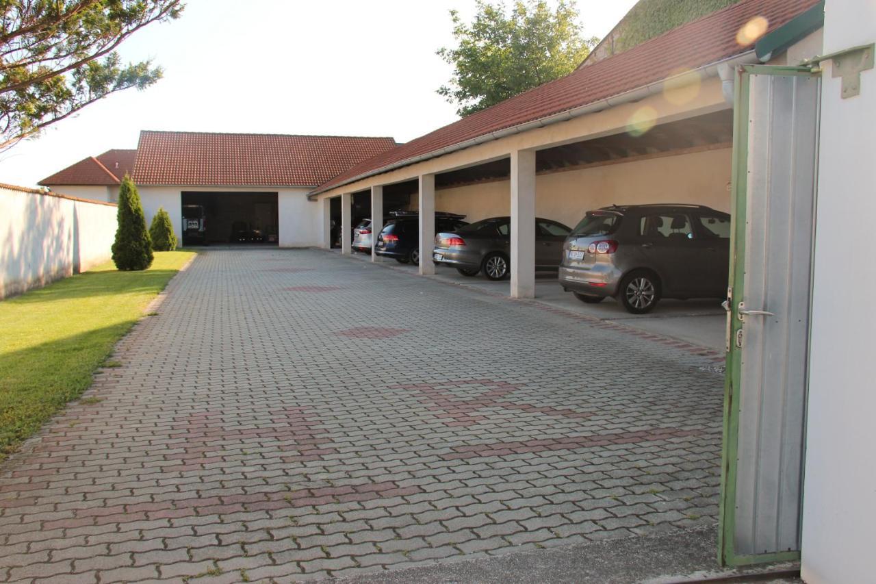 Bed and Breakfast Haus Renee Podersdorf am See Zewnętrze zdjęcie